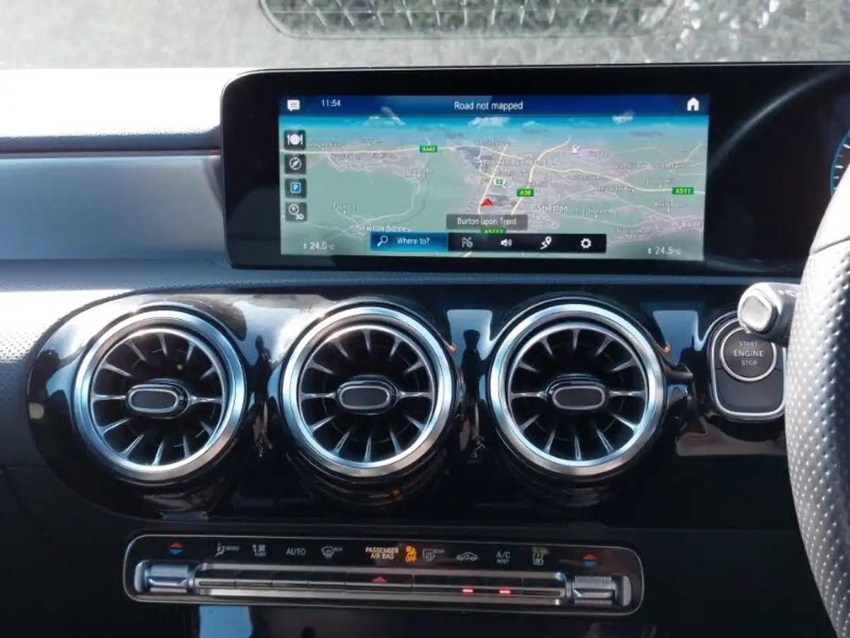 2021-mercedes-benz-cla-big-9