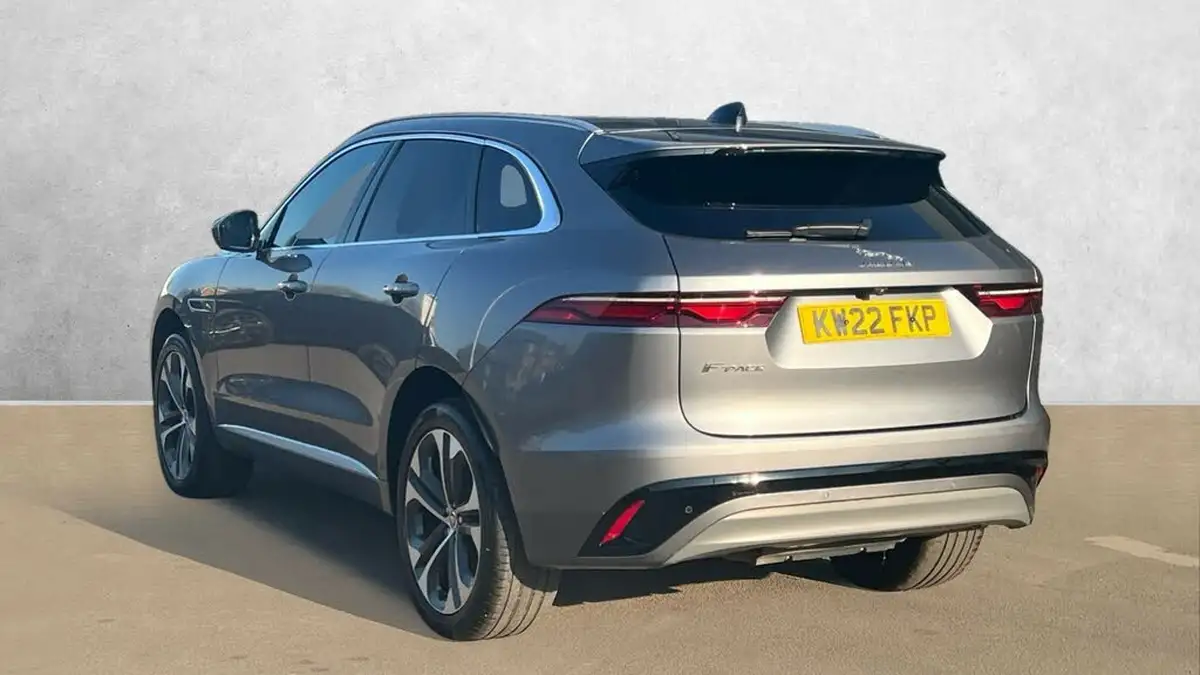 2022-jaguar-f-pace-20-p250-r-dynamic-hse-big-1