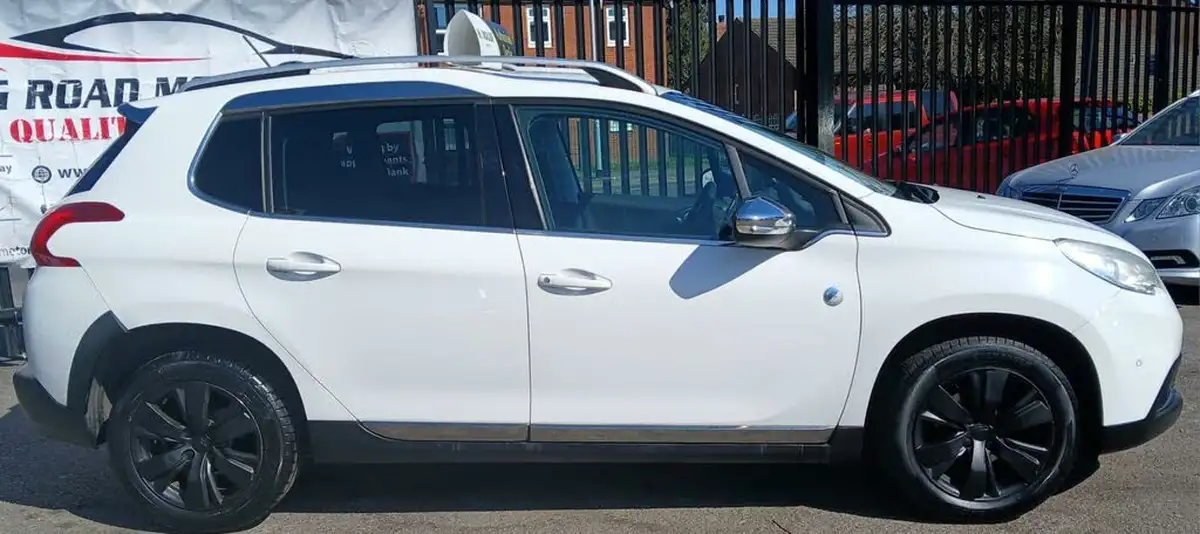 2014-peugeot-2008-crossover-12-crossway-big-46