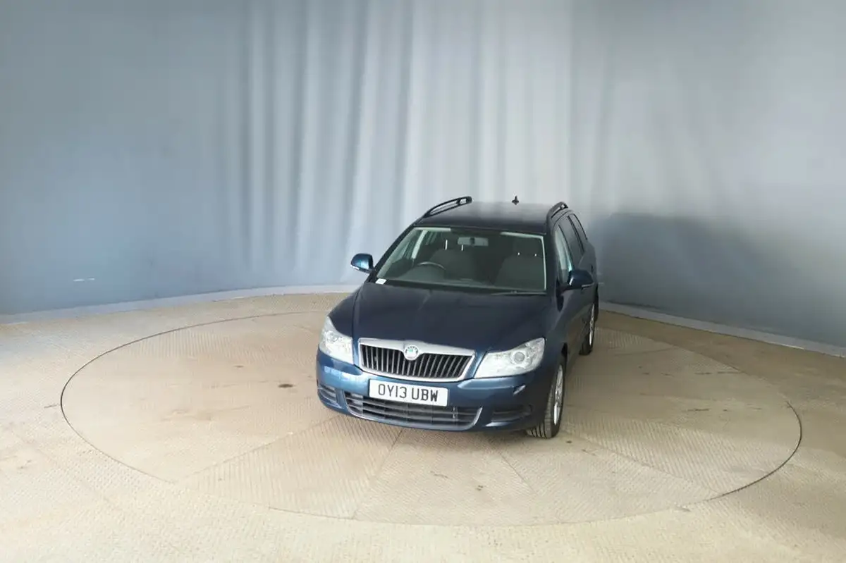 2013-skoda-octavia-14-se-124ps-estate-1390cc-dsg-big-2
