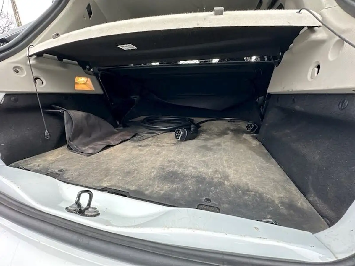 2020-renault-zoe-e-i-business-big-23