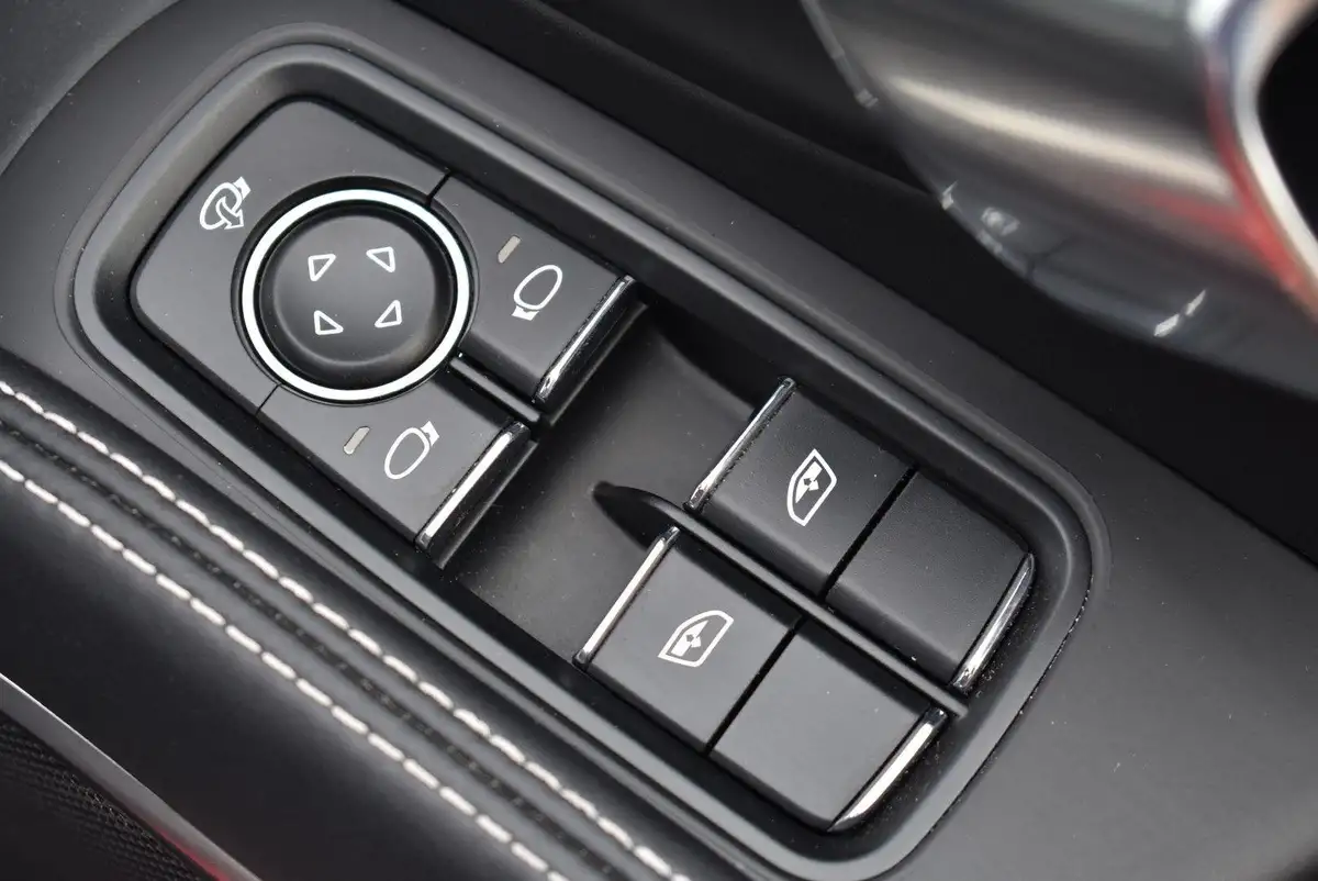 2016-porsche-cayman-718-25-s-pdk-big-27