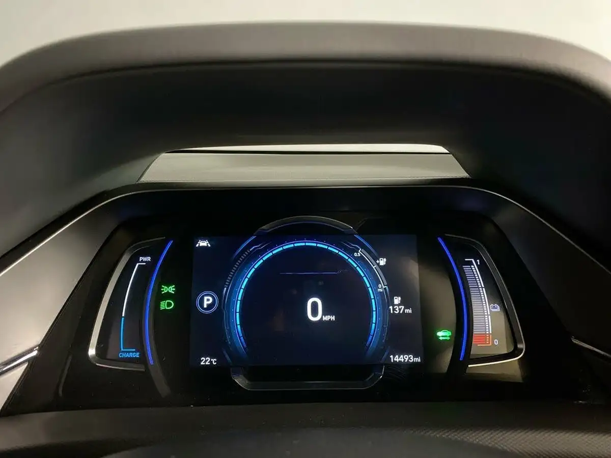 2021-hyundai-ioniq-e-premium-electric-100kw-big-19