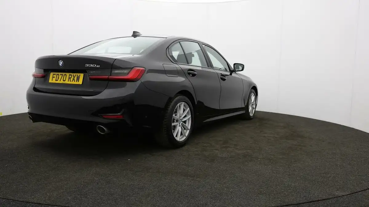 2020-bmw-3-series-20-330e-se-pro-saloon-4d-big-75
