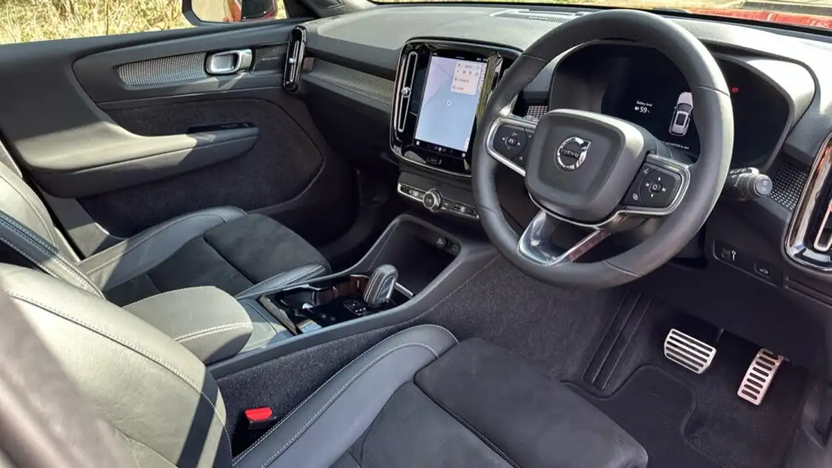 2022-volvo-c40-e-twin-recharge-pro-big-45