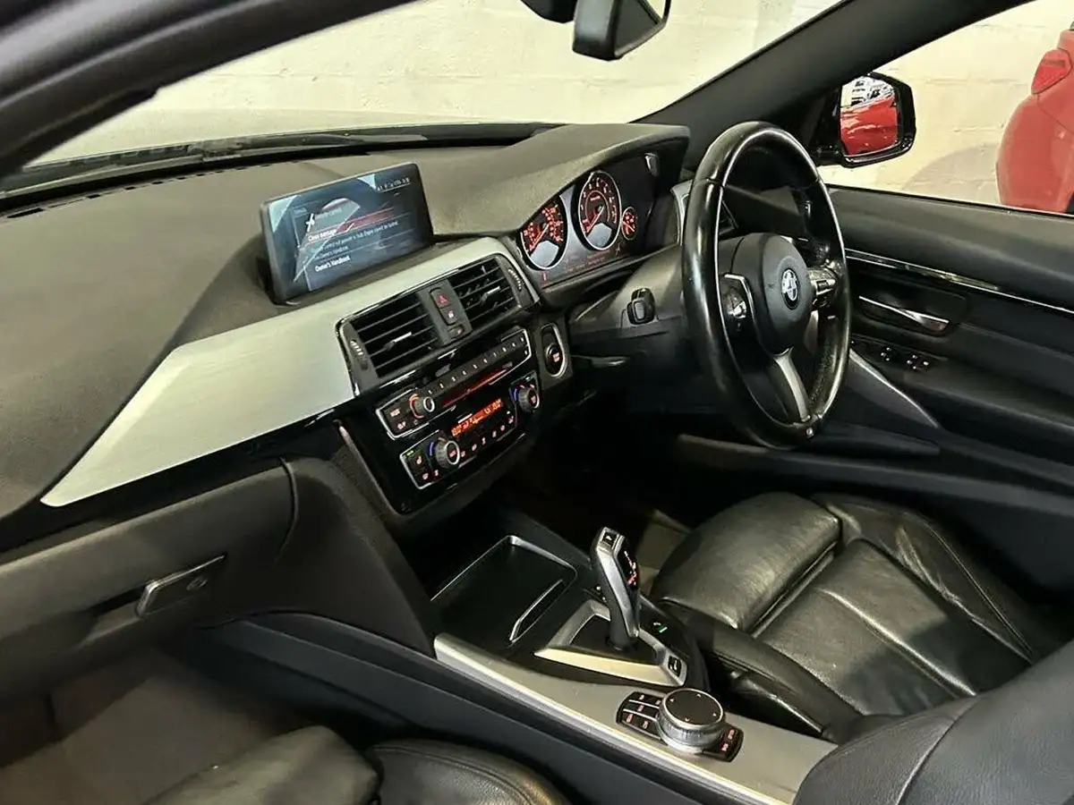 2017-bmw-3-series-20-330e-m-sport-big-49
