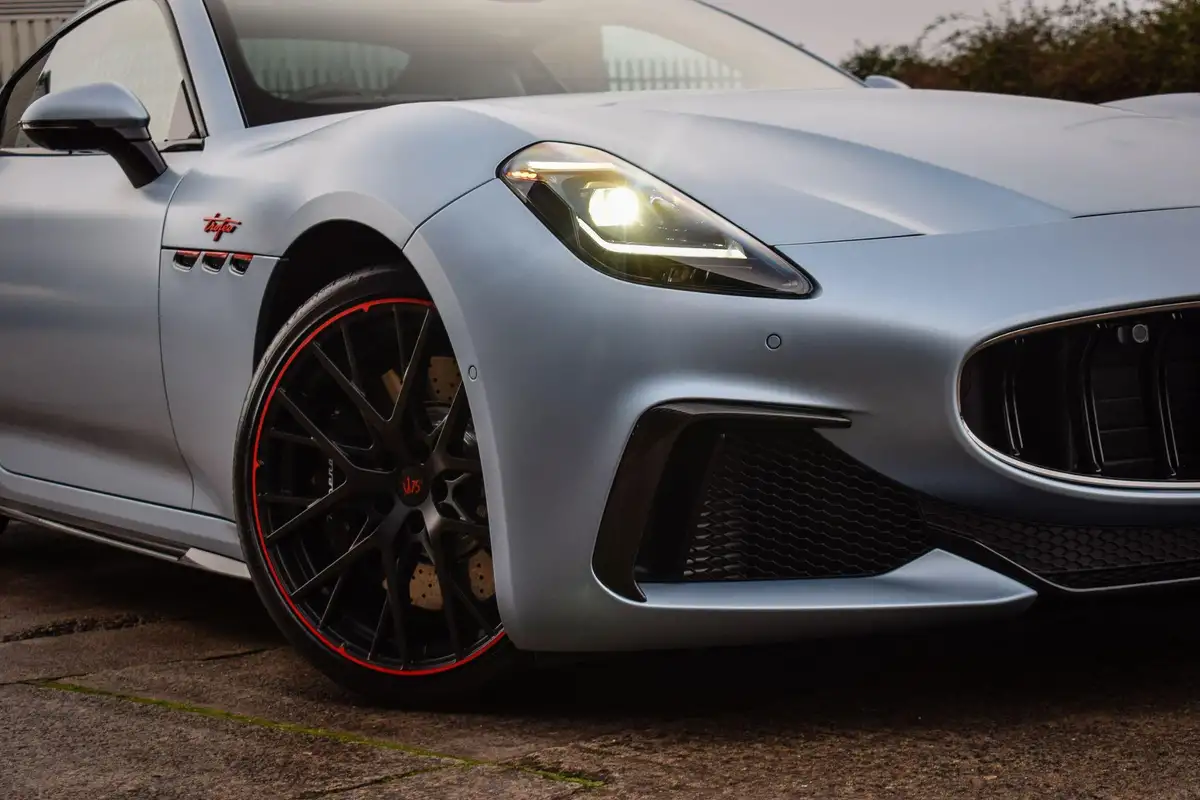 2025-maserati-granturismo-30-trofeo-big-6