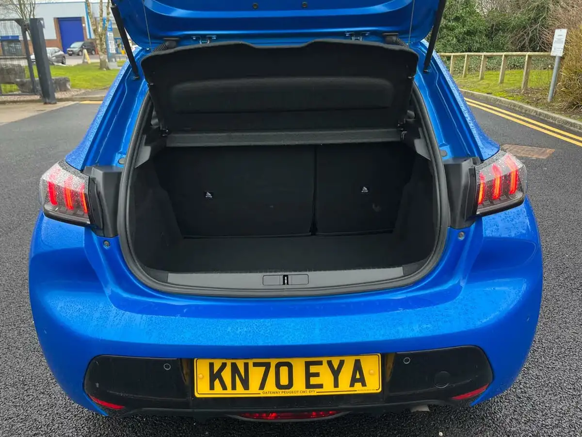 2020-peugeot-208-12-puretech-allure-100bhp-eat8-big-26