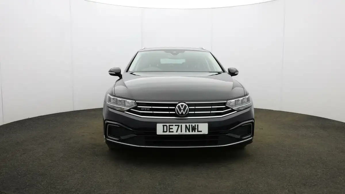 2021-volkswagen-passat-14-tsi-gte-estate-5d-big-34