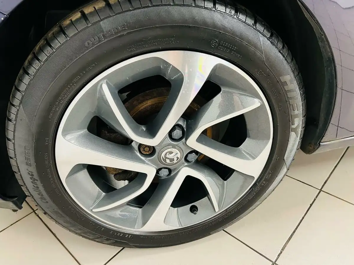 2013-vauxhall-adam-12-jam-big-22