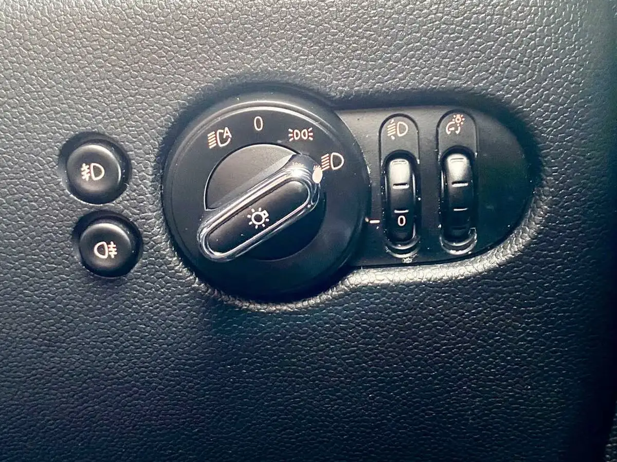 2020-mini-cooper-20-cooper-s-classic-189bhp-convertible-2d-big-34