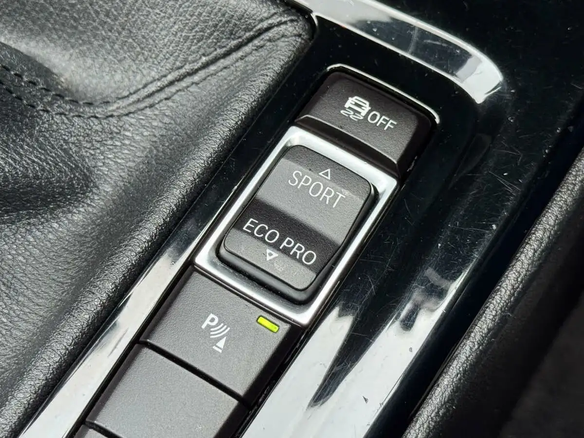 2019-bmw-x1-20-sdrive-20i-xline-sdrive20i-big-29