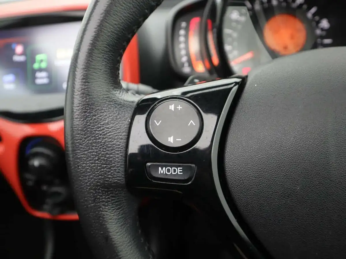 2019-citroen-c1-10-vti-flair-72ps-5d-etg-big-18