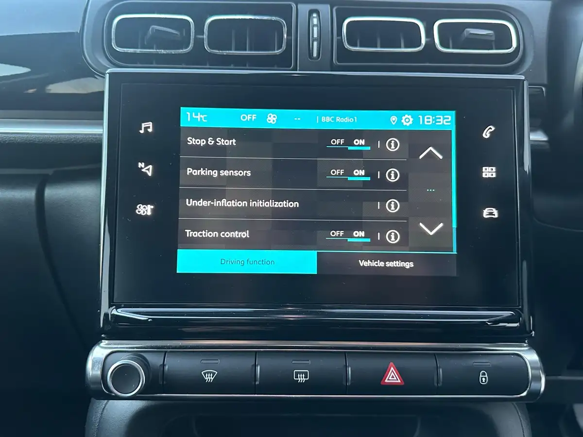 2019-citroen-c3-15bluehdi-flair-big-28