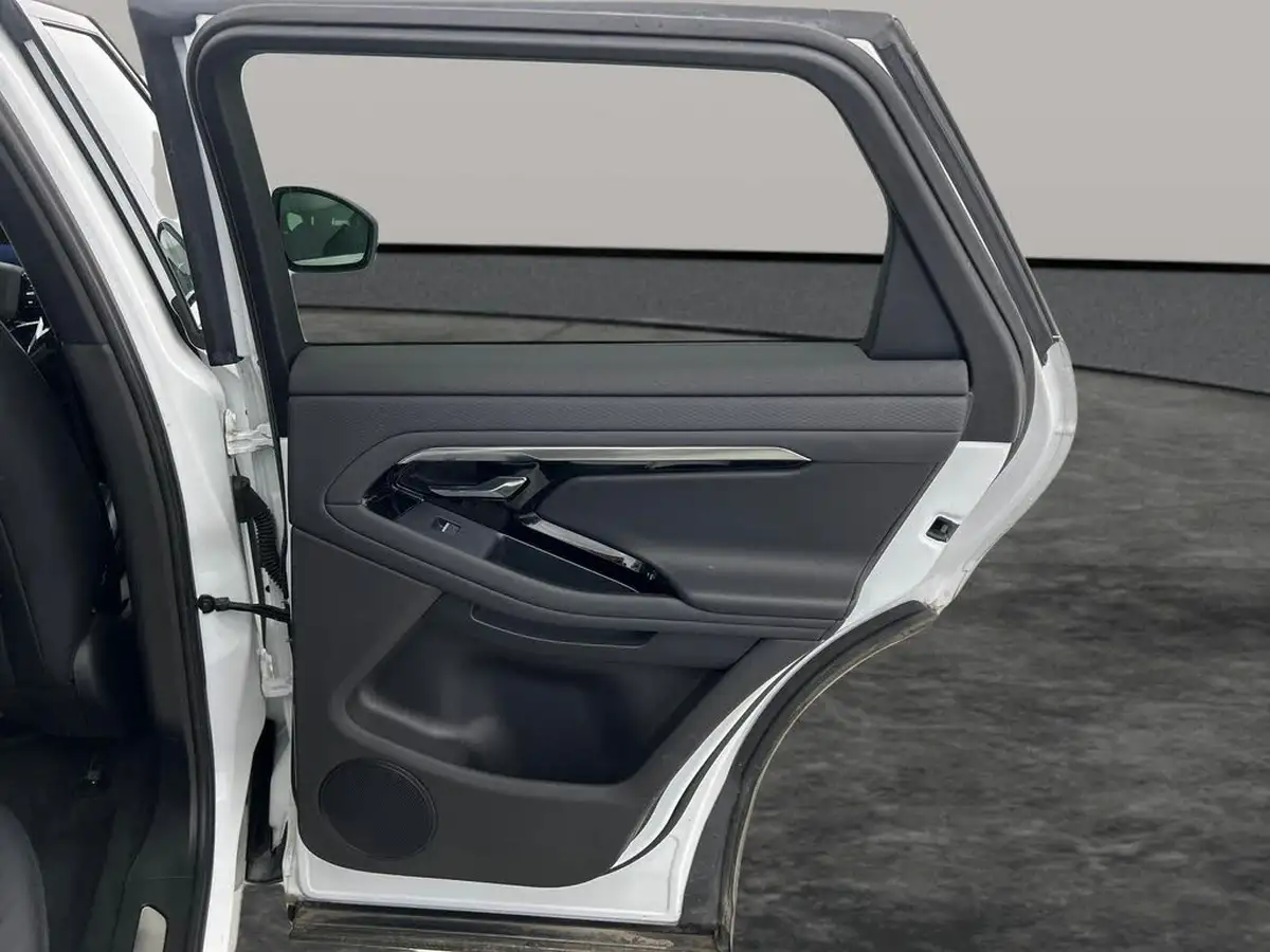 2021-land-rover-range-rover-evoque-15-p300e-r-dynamic-s-big-22