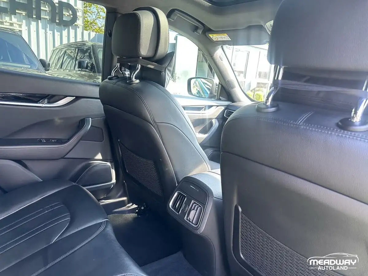 2020-maserati-levante-30-big-27