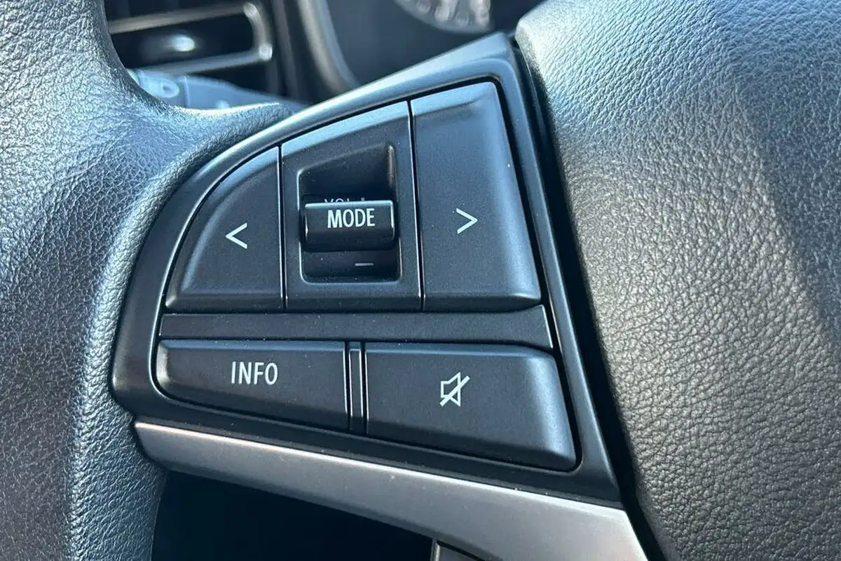 2023-suzuki-ignis-12-dualjet-sz-t-big-13