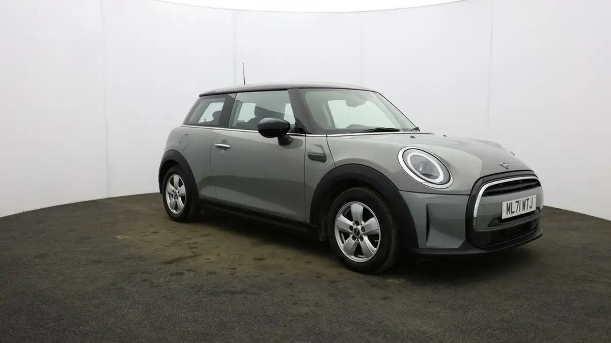 2021-mini-cooper-15-cooper-classic-hatchback-3d-big-39