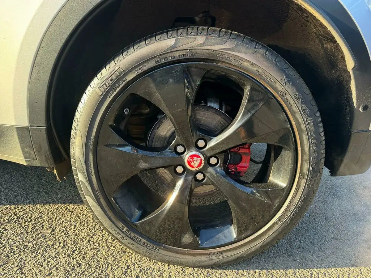 2019-jaguar-e-pace-20-i4d-hse-180ps-big-10
