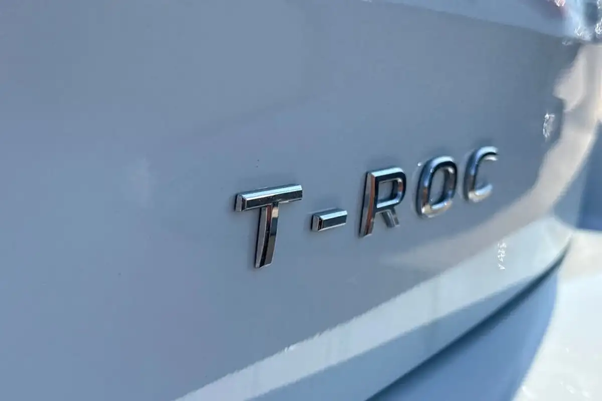 2024-volkswagen-t-roc-15-tsi-r-line-hatchback-5d-big-29