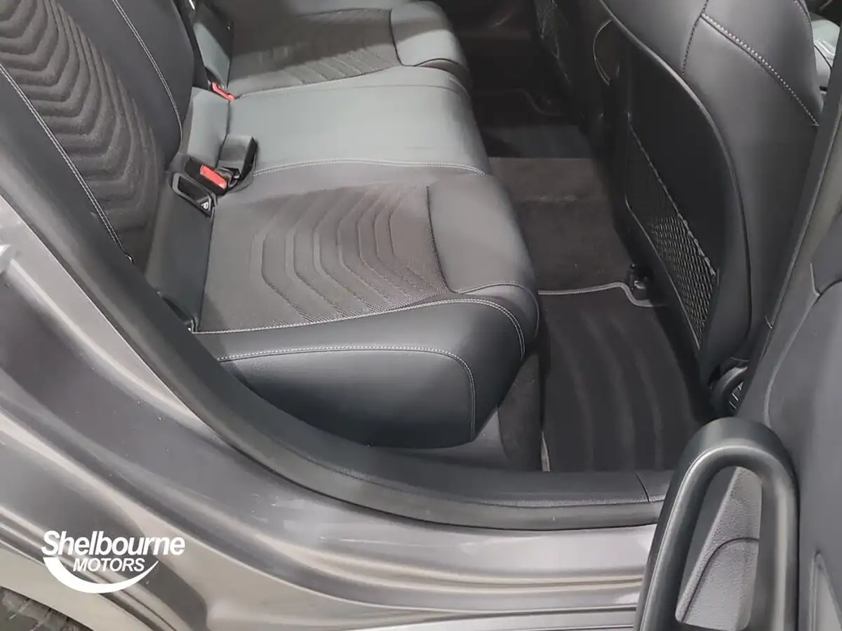 2022-mercedes-benz-a-class-20d-a180d-se-big-39
