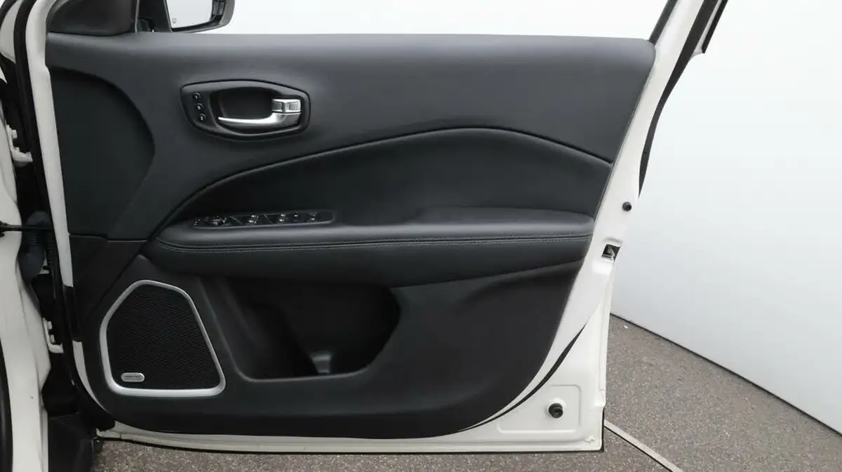 2021-jeep-compass-14-multiair-ii-limited-138bhp-big-15