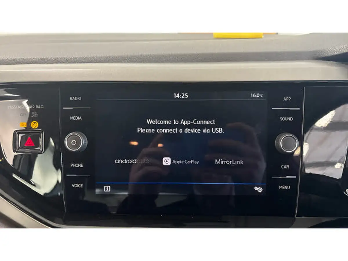 2018-volkswagen-polo-10-tsi-se-big-11