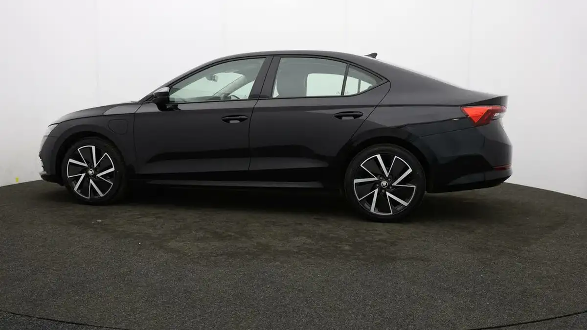 2021-skoda-octavia-14-tsi-se-technology-hatchback-big-60
