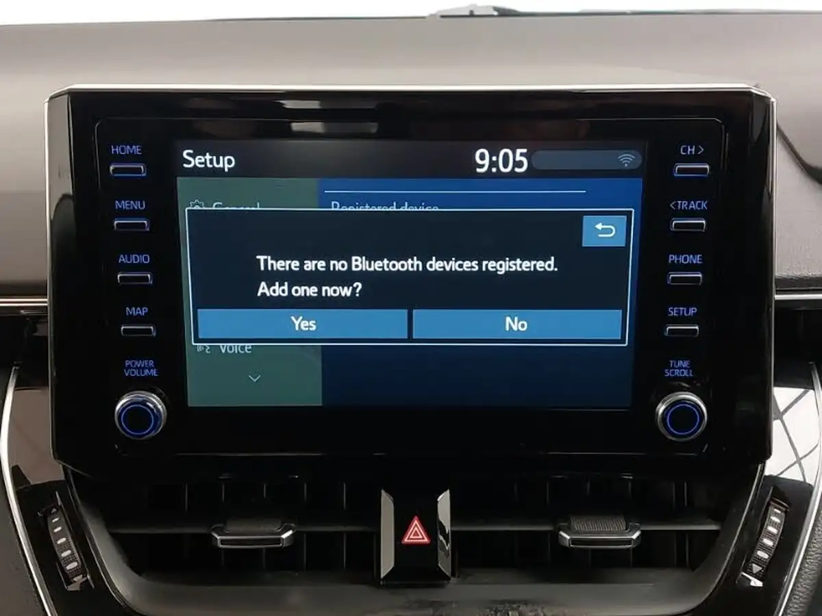 2022-toyota-corolla-18-vvt-i-icon-tech-trk-hatchback-5d-big-16