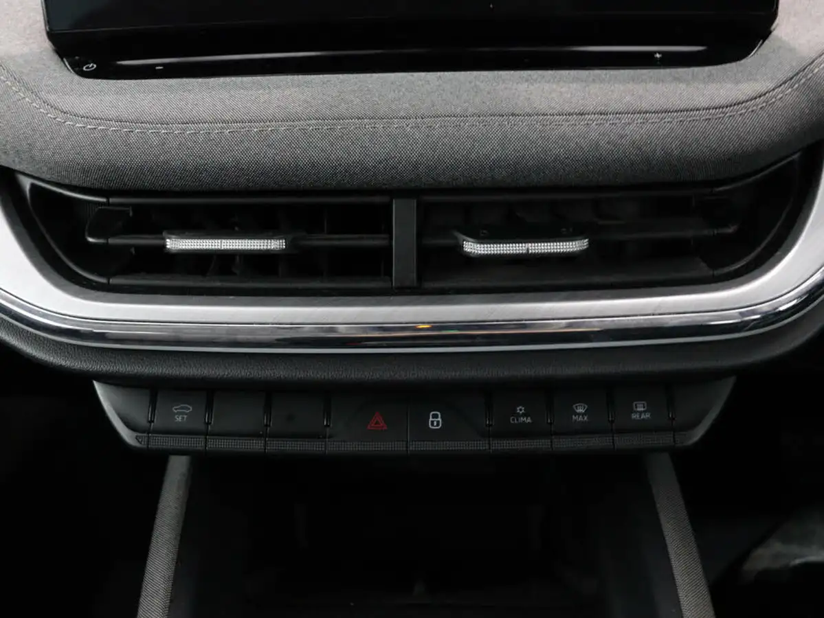 2021-skoda-enyaq-e-60-62-kwh-big-25