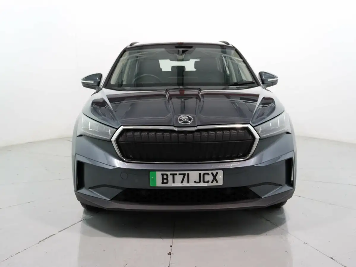 2021-skoda-enyaq-e-60-62-kwh-big-1