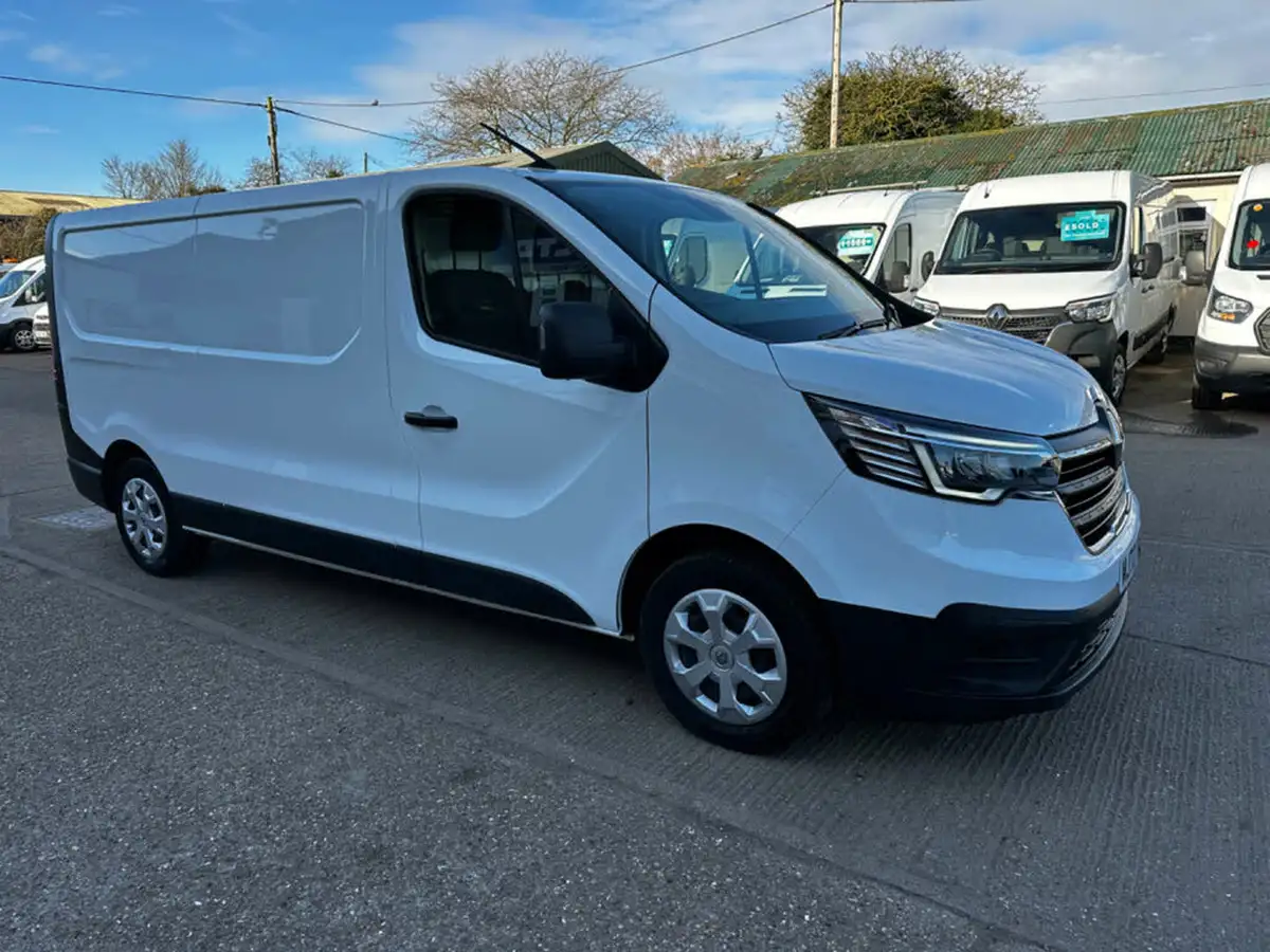 2022-renault-trafic-20dci-ll30-130-business-panel-big-8