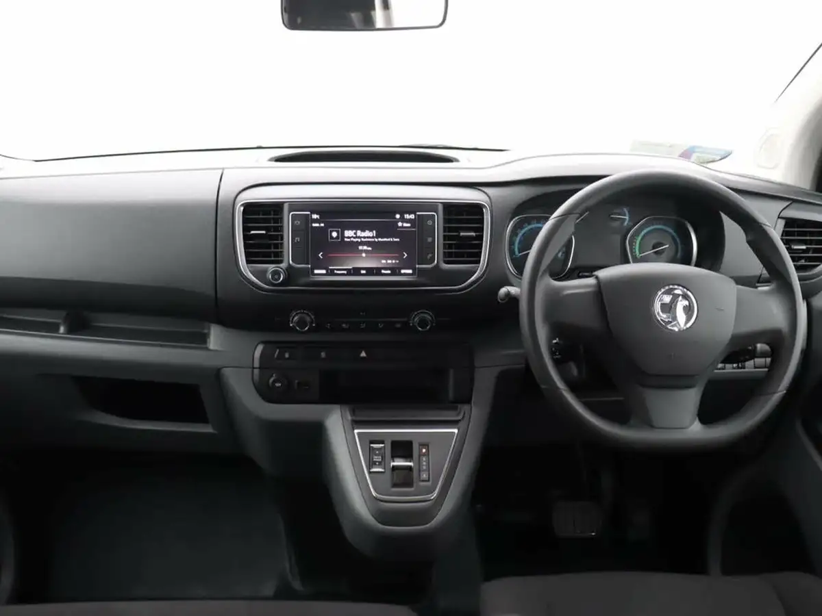 2022-vauxhall-vivaro-life-e-combi-l-big-13