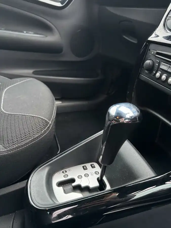 2015-citroen-ds3-16-dstyle-plus-auto-big-13