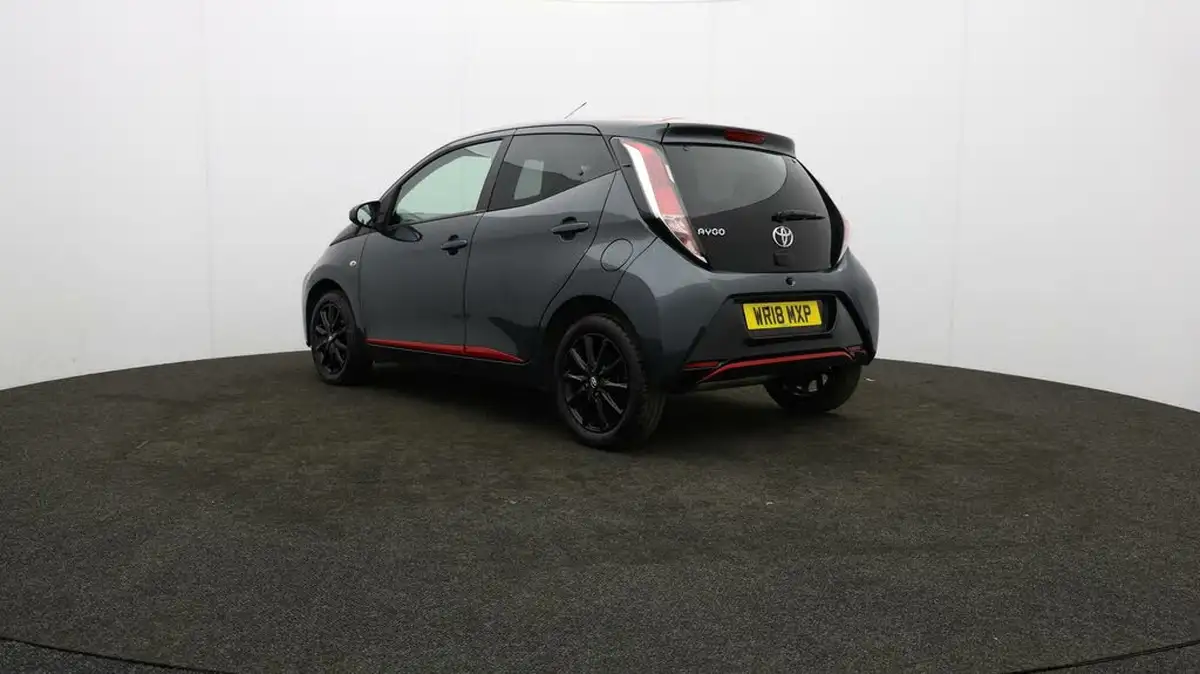 2018-toyota-aygo-10-vvt-i-x-press-71bhp-big-66