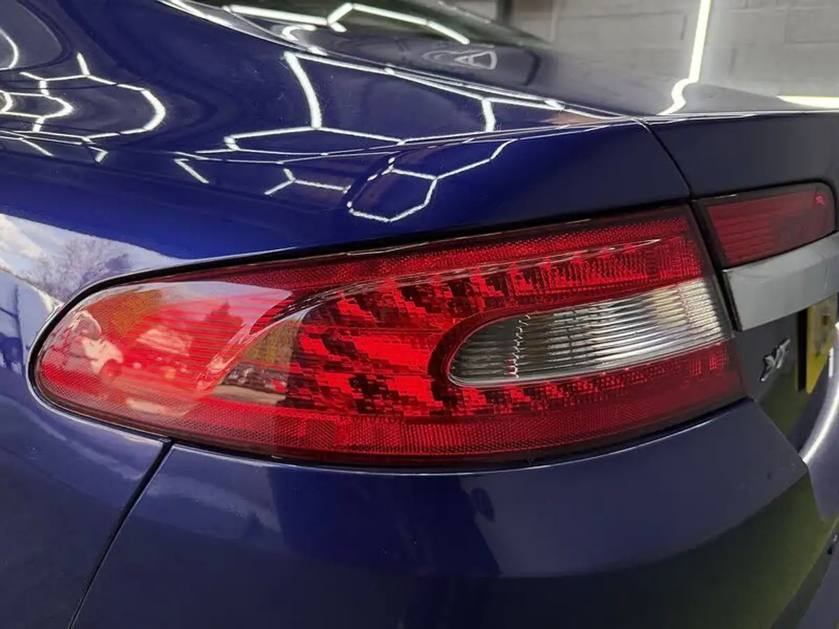 2009-jaguar-xf-30td-luxury-big-3