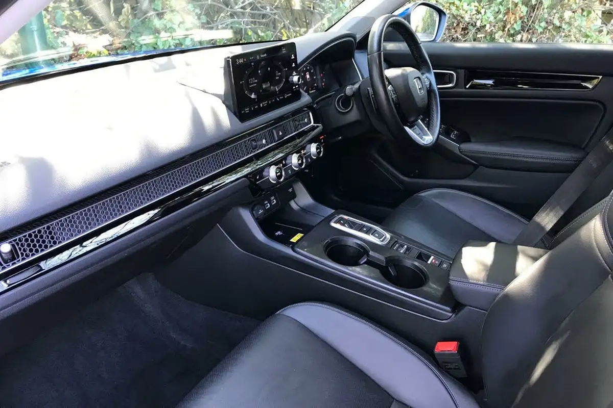 2022-honda-civic-20-i-mmd-advance-big-1