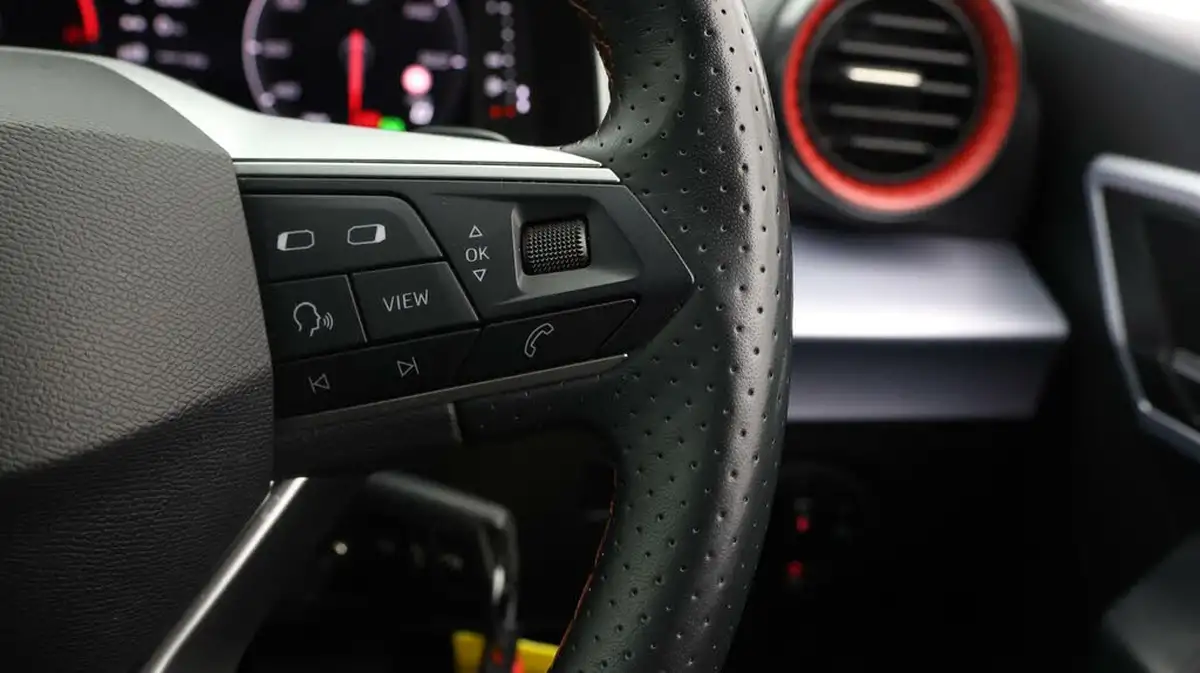 2024-seat-arona-10-tsi-fr-sport-115ps-dsg-big-21