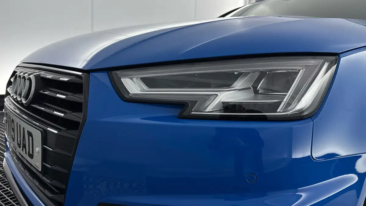 2019-audi-a4-20-35-tfsi-black-edition-big-30