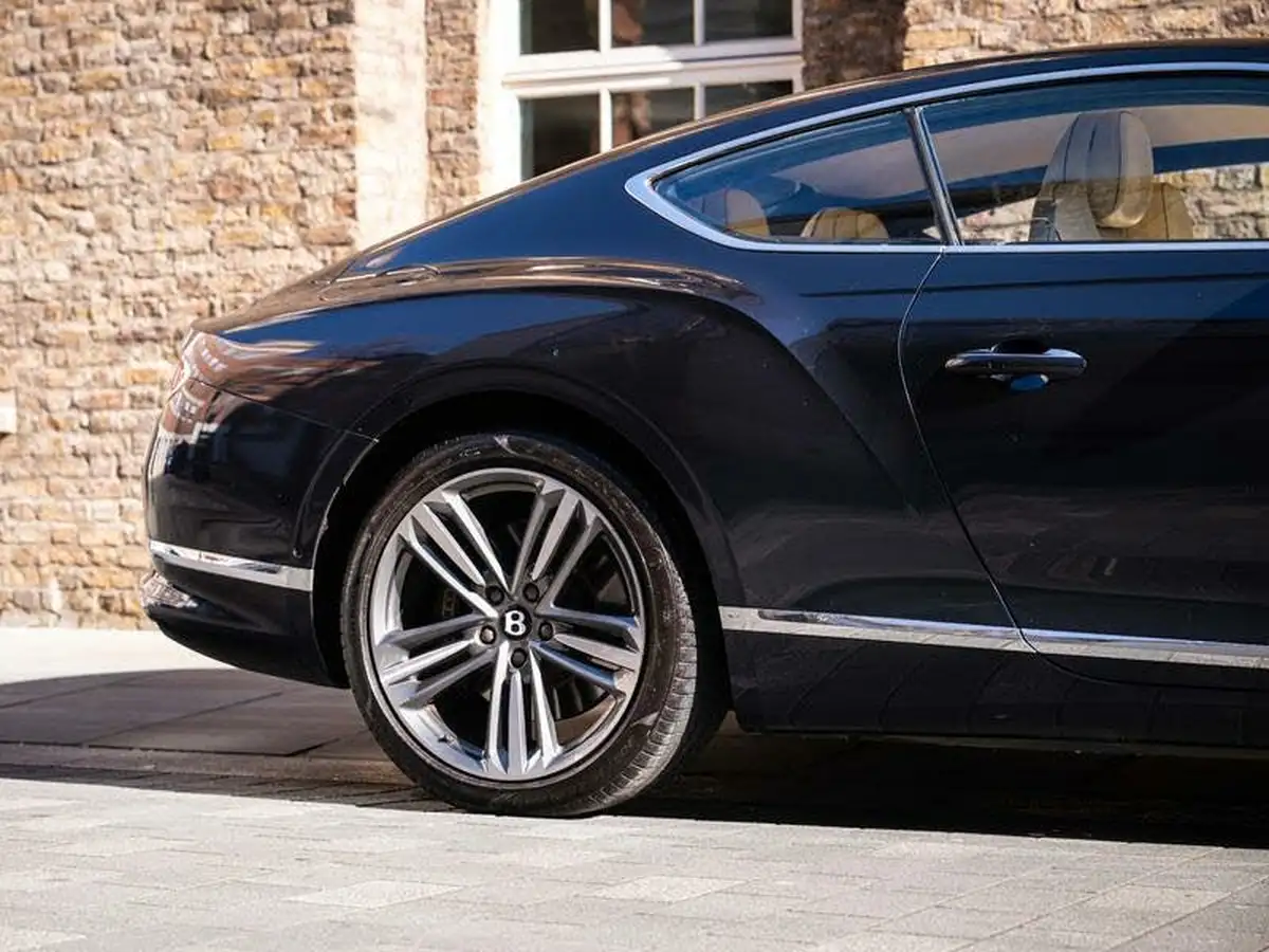 2018-bentley-continental-60-gt-635ps-coupe-big-33