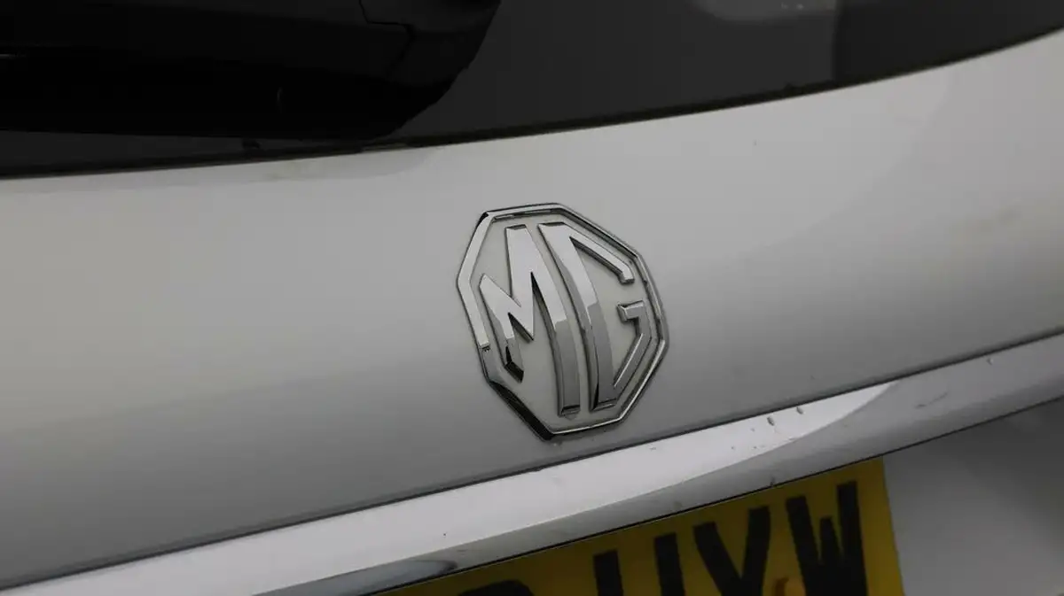 2022-mg-mg5-e-excite-ev-long-range-big-19
