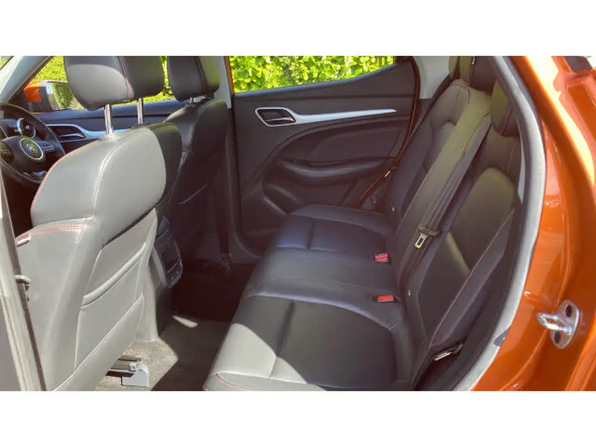 2021-mg-zs-suv-15-vti-tech-exclusive-big-15