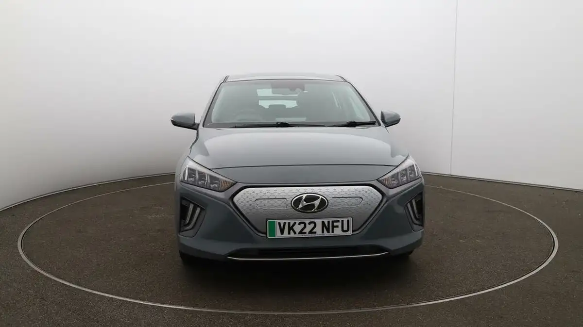 2022-hyundai-ioniq-e-premium-electric-big-2