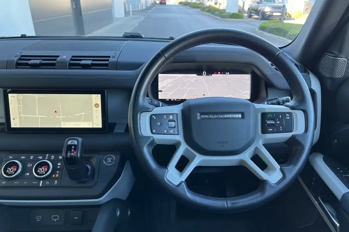 2024-land-rover-110-defender-30-d250-se-big-22