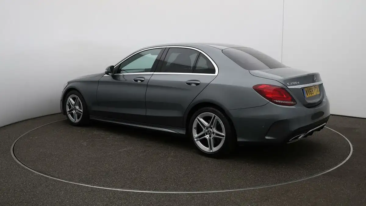 2019-mercedes-benz-c-class-16d-c200d-amg-line-edition-premium-saloon-4d-9g-tronic-plus-big-5
