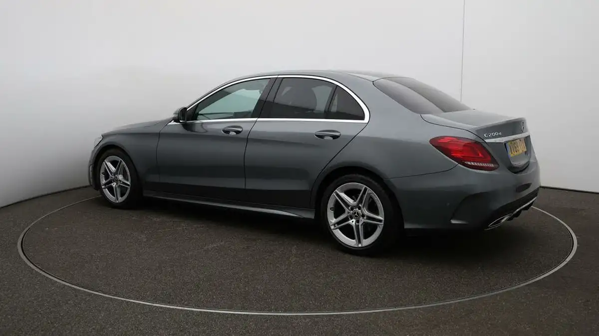 2019-mercedes-benz-c-class-16d-c200d-amg-line-edition-premium-saloon-4d-9g-tronic-plus-big-27