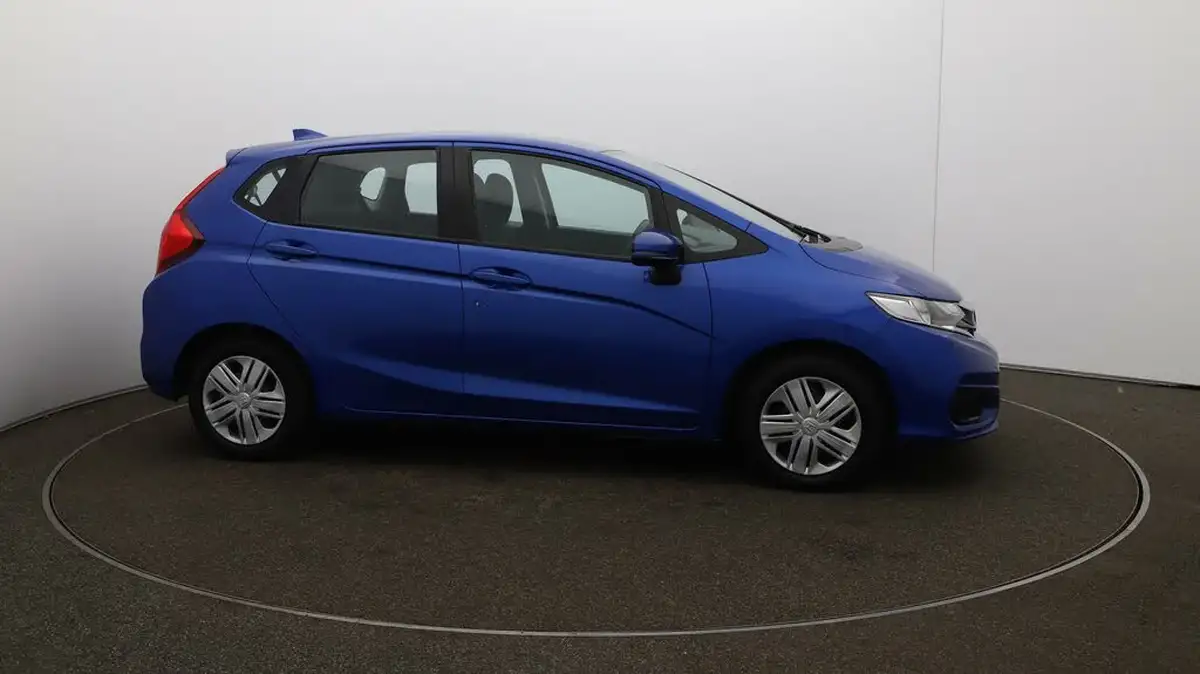2018-honda-jazz-13-i-vtec-s-big-38