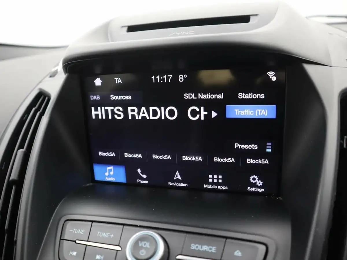 2019-ford-kuga-20tdci-st-line-180ps-awd-powershift-big-11