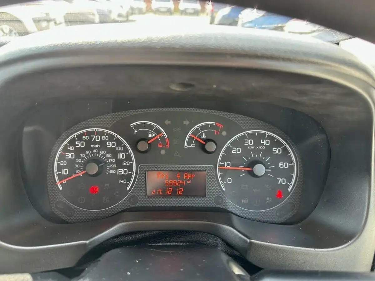 2017-citroen-nemo-13td-enterprise-panel-big-9