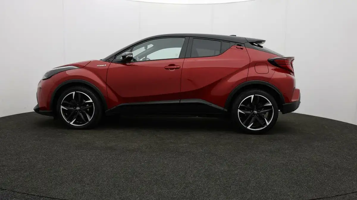 2021-toyota-c-hr-18-vvt-i-gr-sport-big-3